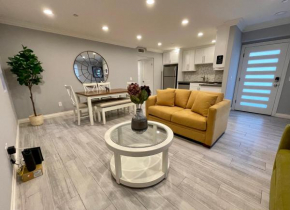Stylish Hollywood Townhouse - Ideal Location
